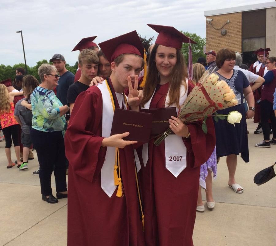 High School in Amerika graduation