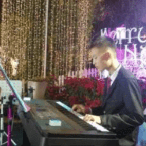 Aiwit Thailand – piano
